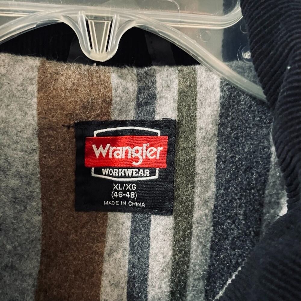 Wrangler Chore Jacket Mens XL Black Blanket Lined Canvas Utility Barn Workwear - Picture 3 of 10